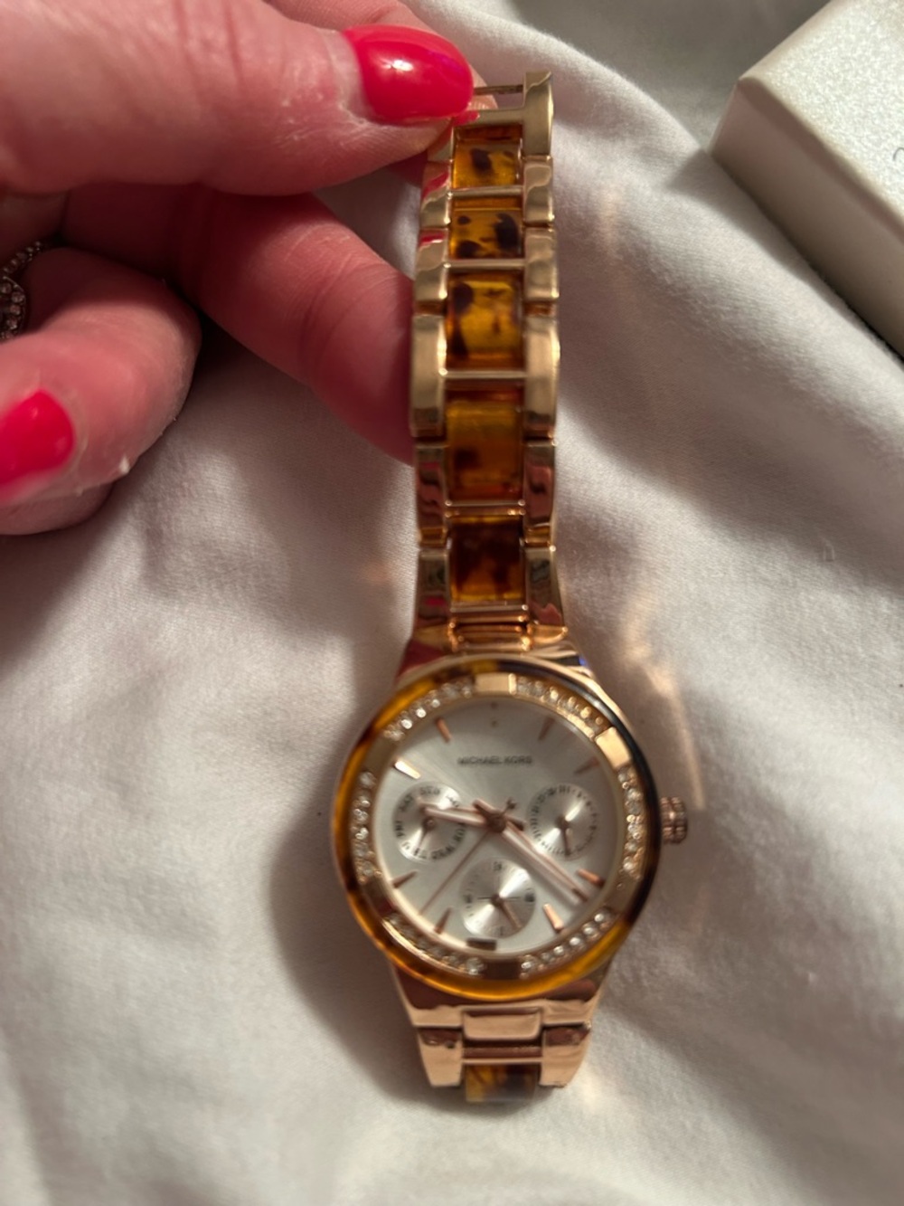 Michael Kors Gold-Tone Watch with Tortoiseshell Accent Links